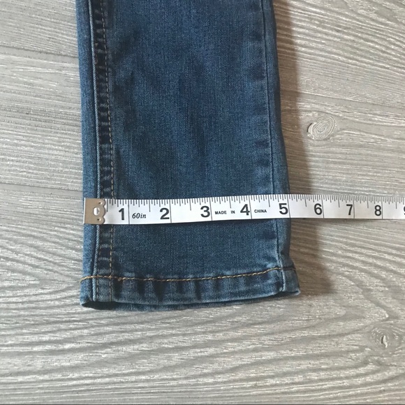 5/$20 SALE ✨ PARASICO Blue Denim Legging with Faux Pockets - Picture 9 of 12